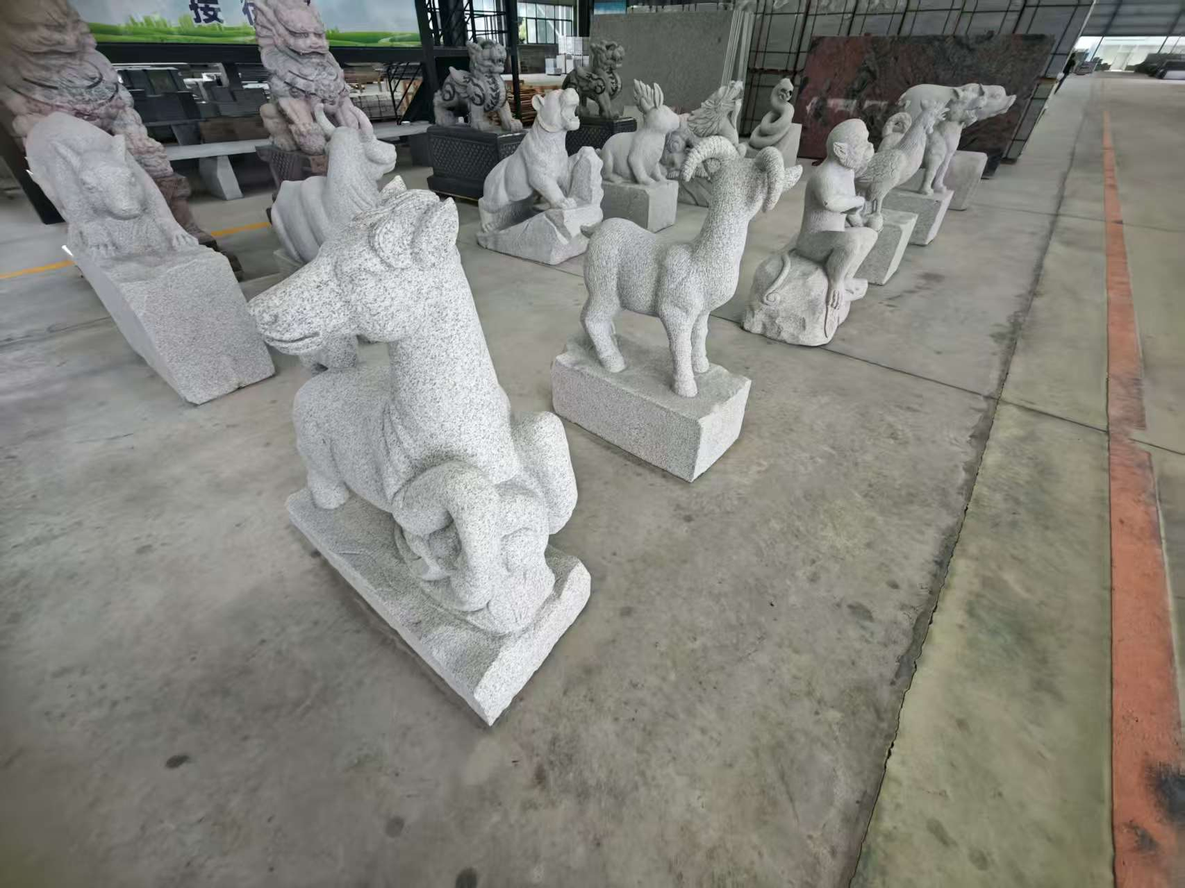 营口芝麻白雕刻 十二生肖 异形雕刻