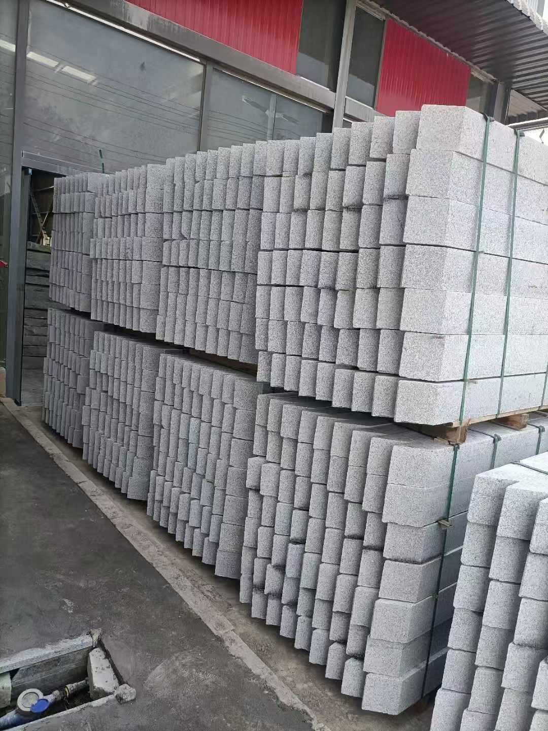 营口芝麻白树围石 树池
