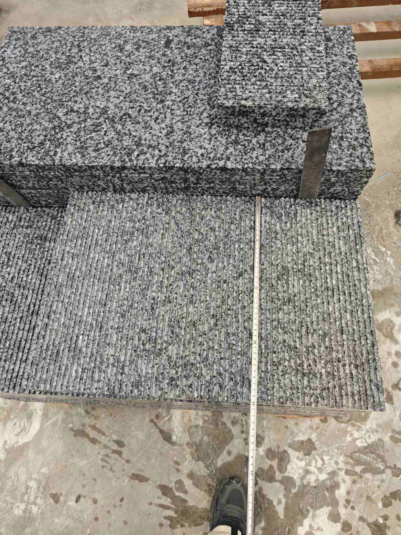 营口芝麻黑拉丝面