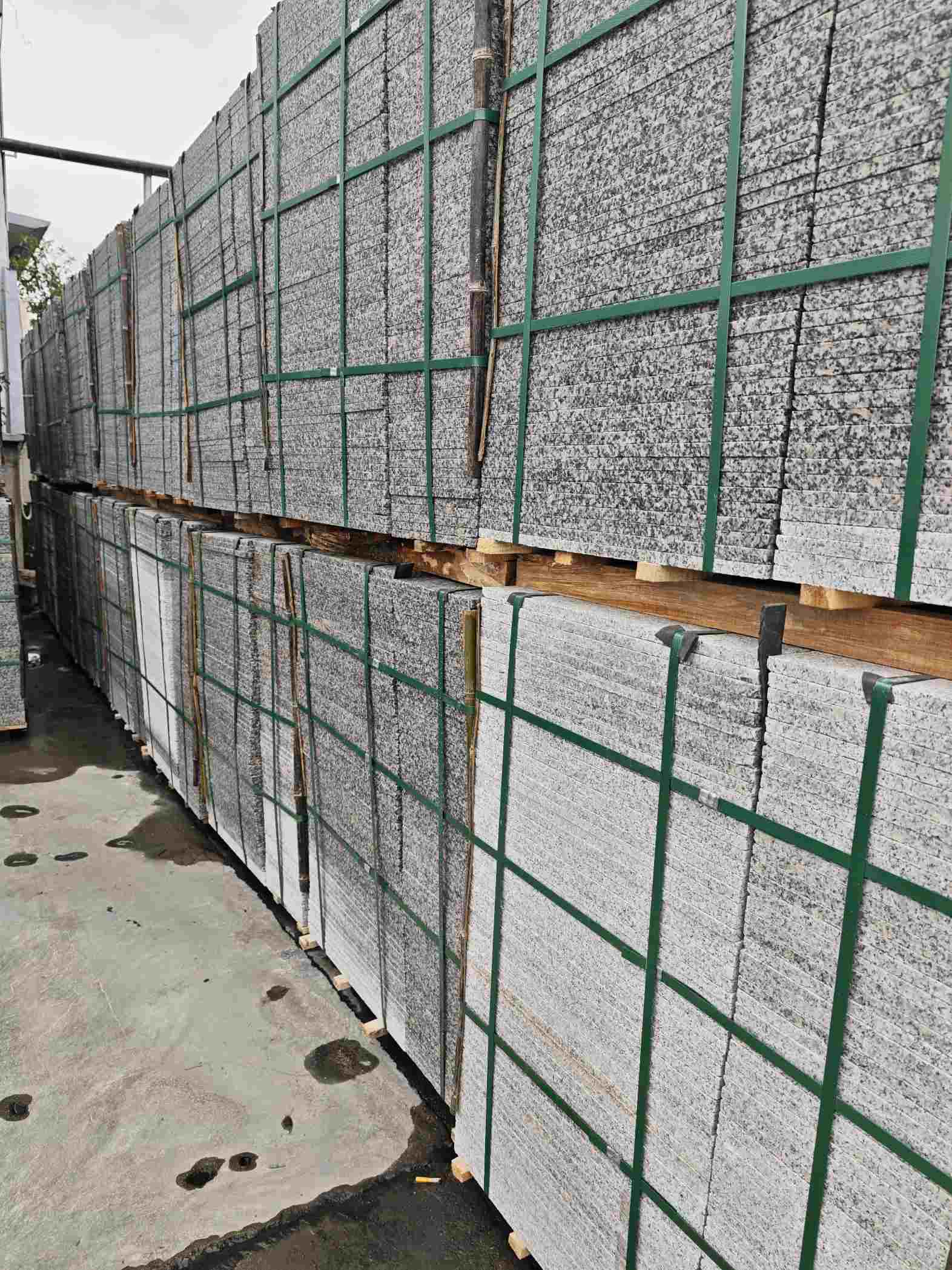 营口芙蓉白地铺石，石材地铺石